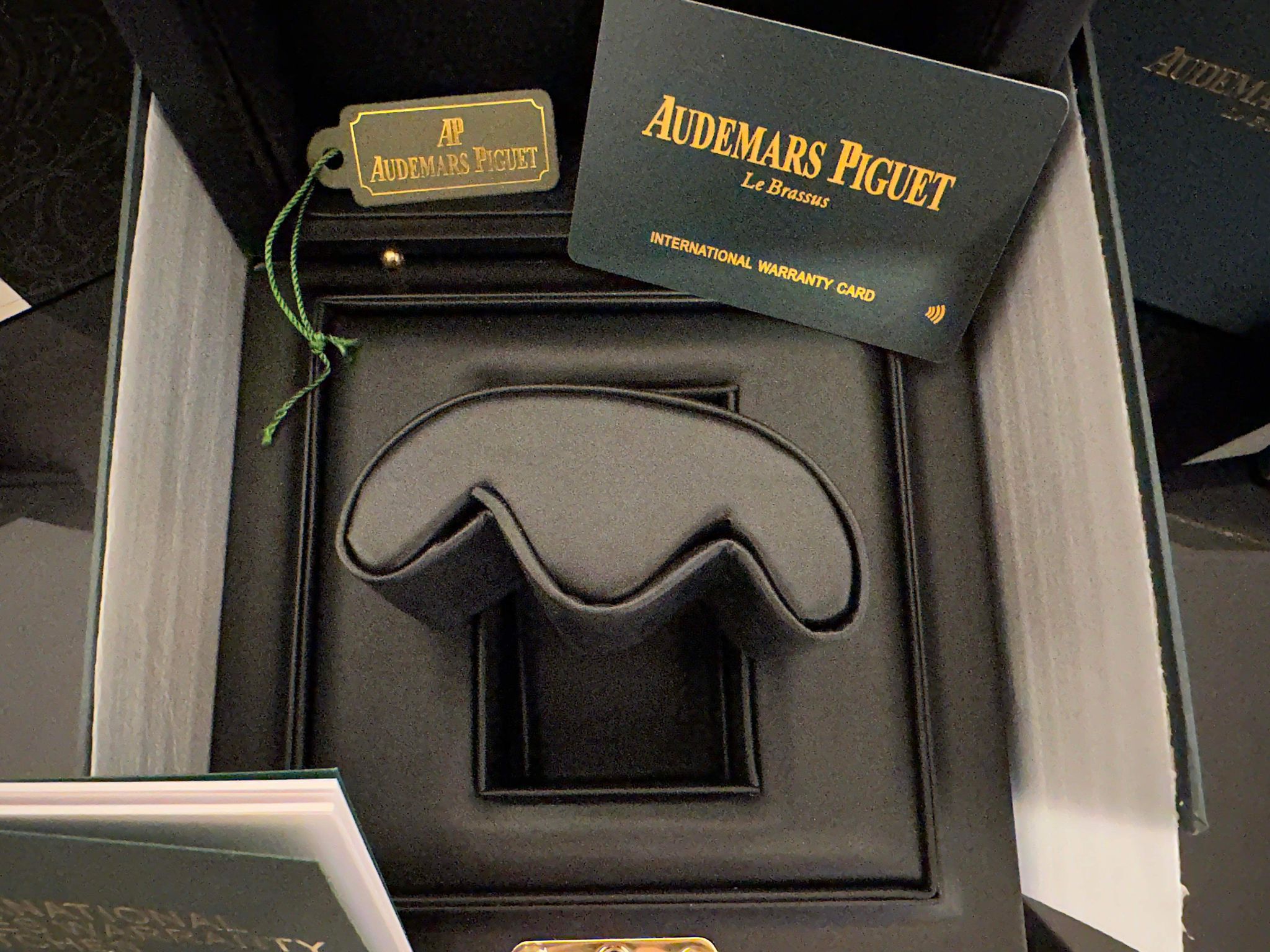 오데마 오데마 피게 시계 케이스 및 구성품  상세 이미지 4