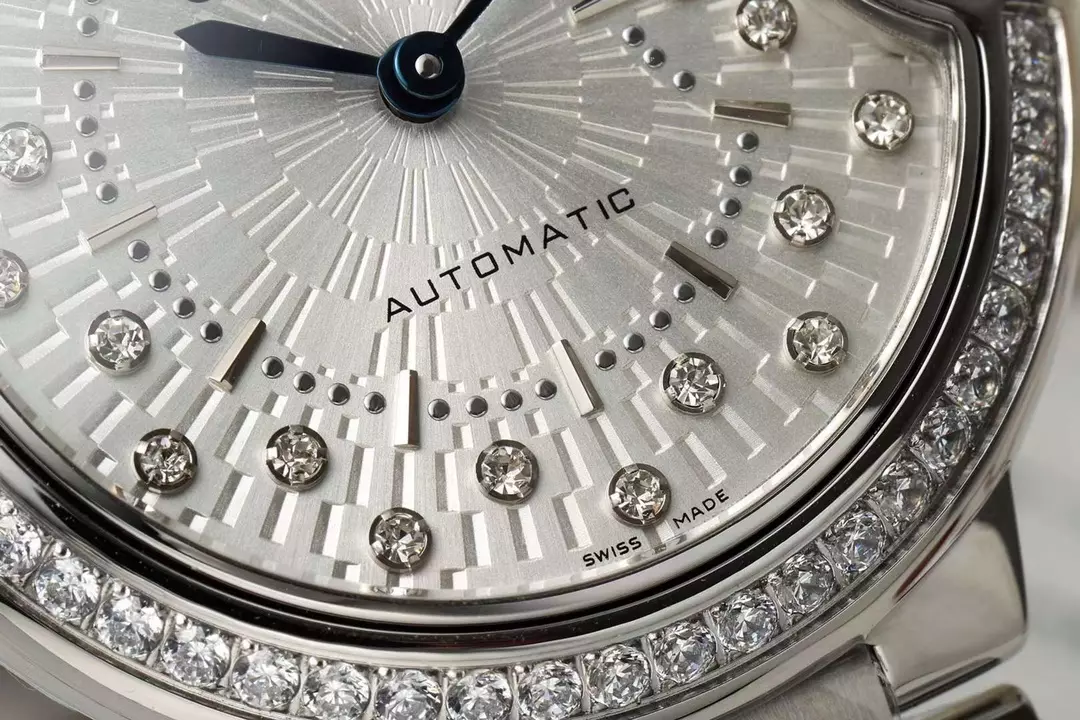 까르띠에 AF공장 까르띠에 발롱 브루 드 스틸 다이아 베젤 33mm SEIKO NH05A 21J 무브먼트 상세 이미지 5