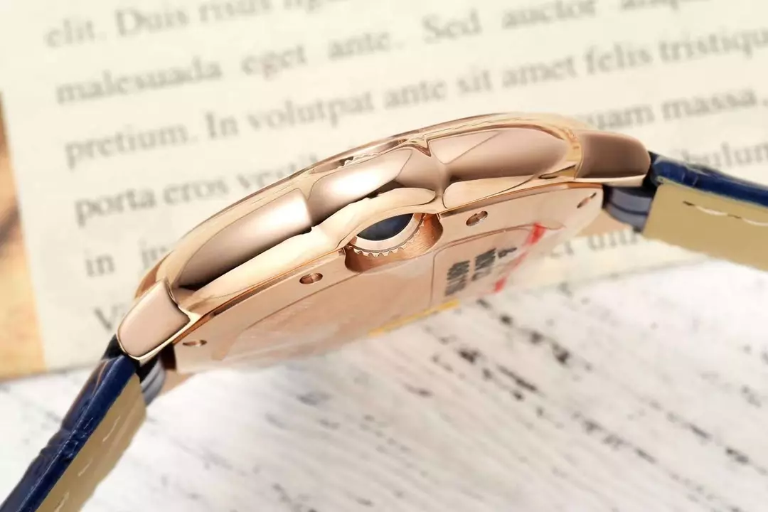 까르띠에 AF공장 까르띠에 발롱 브루 드 로즈골드 다이아 베젤 / 블루 가죽밴드 33mm SEIKO NH05A 21J 무브먼트 상세 이미지 7