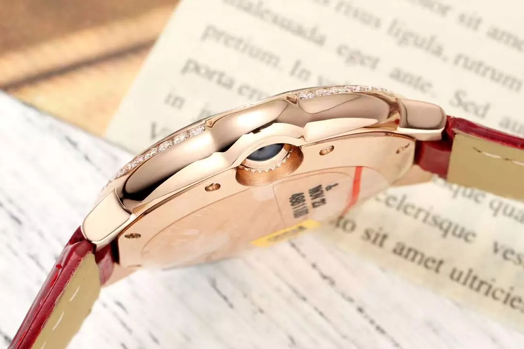 까르띠에 AF공장 까르띠에 발롱 브루 드 로즈골드 다이아 베젤 / 레드 가죽밴드 33mm SEIKO NH05A 21J 무브먼트 상세 이미지 6