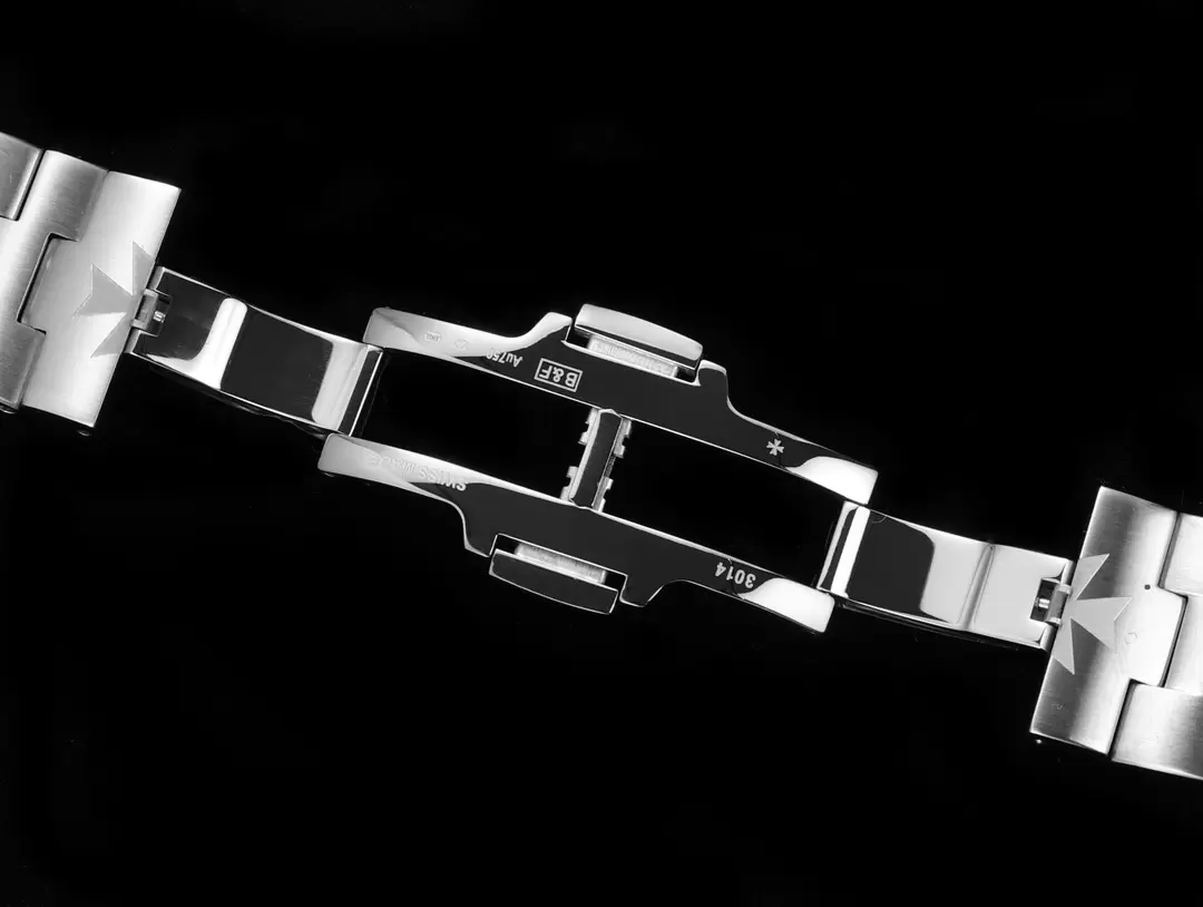 PZ공장 PZ공장 바쉐론콘스탄틴 오버시즈 듀얼타임 블랙 다이얼 7900V 23J 무브먼트 상세 이미지 8