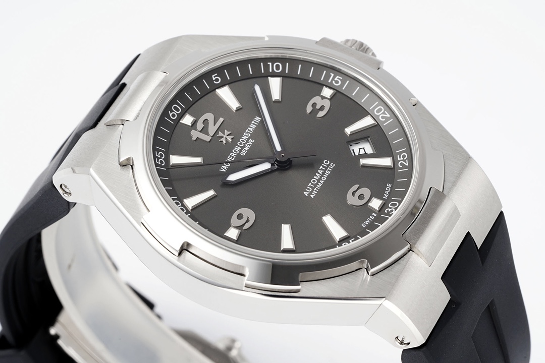 PPF공장 PPF공장 바쉐론콘스탄틴 오버시즈 그레이 다이얼 42mm 러버밴드 447040 9015 무브먼트 상세 이미지 5