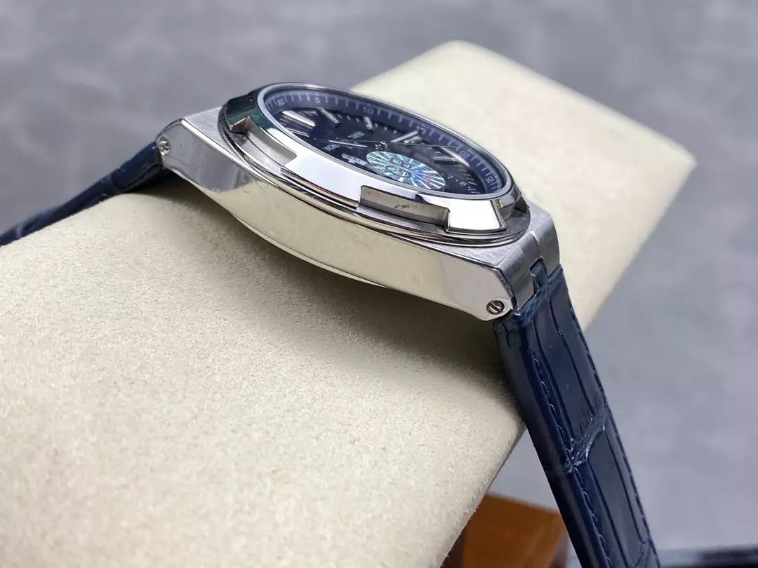 GR공장 GR공장 바쉐론콘스탄틴 오버시즈 듀얼 타임 7900V 청판 다이얼 스틸 가죽밴드 Miyota 9015 무브먼트 상세 이미지 4