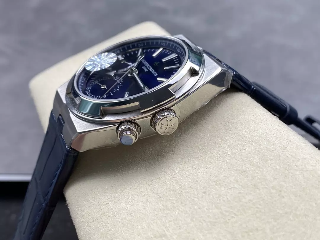 GR공장 GR공장 바쉐론콘스탄틴 오버시즈 듀얼 타임 7900V 청판 다이얼 스틸 가죽밴드 Miyota 9015 무브먼트 상세 이미지 5