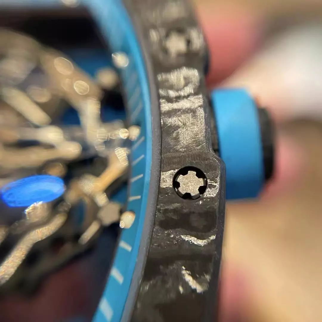 오데마피게 APS공장 V2 리차드밀 부바왓슨 RM-055 블랙 카본 케이스 블루 러버밴드 NTPT 카본, 리얼 티타늄 제작 상세 이미지 11