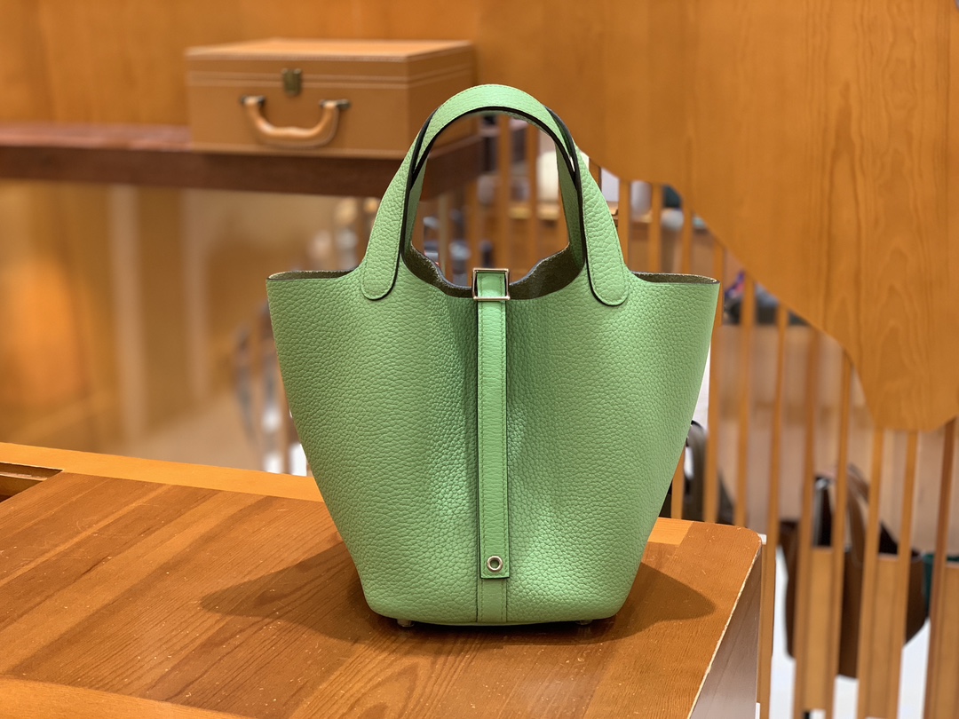 에르메스 그린엘 에르메스 피코탄 18 아보카도 그린 실버 버클  상세 이미지 1
