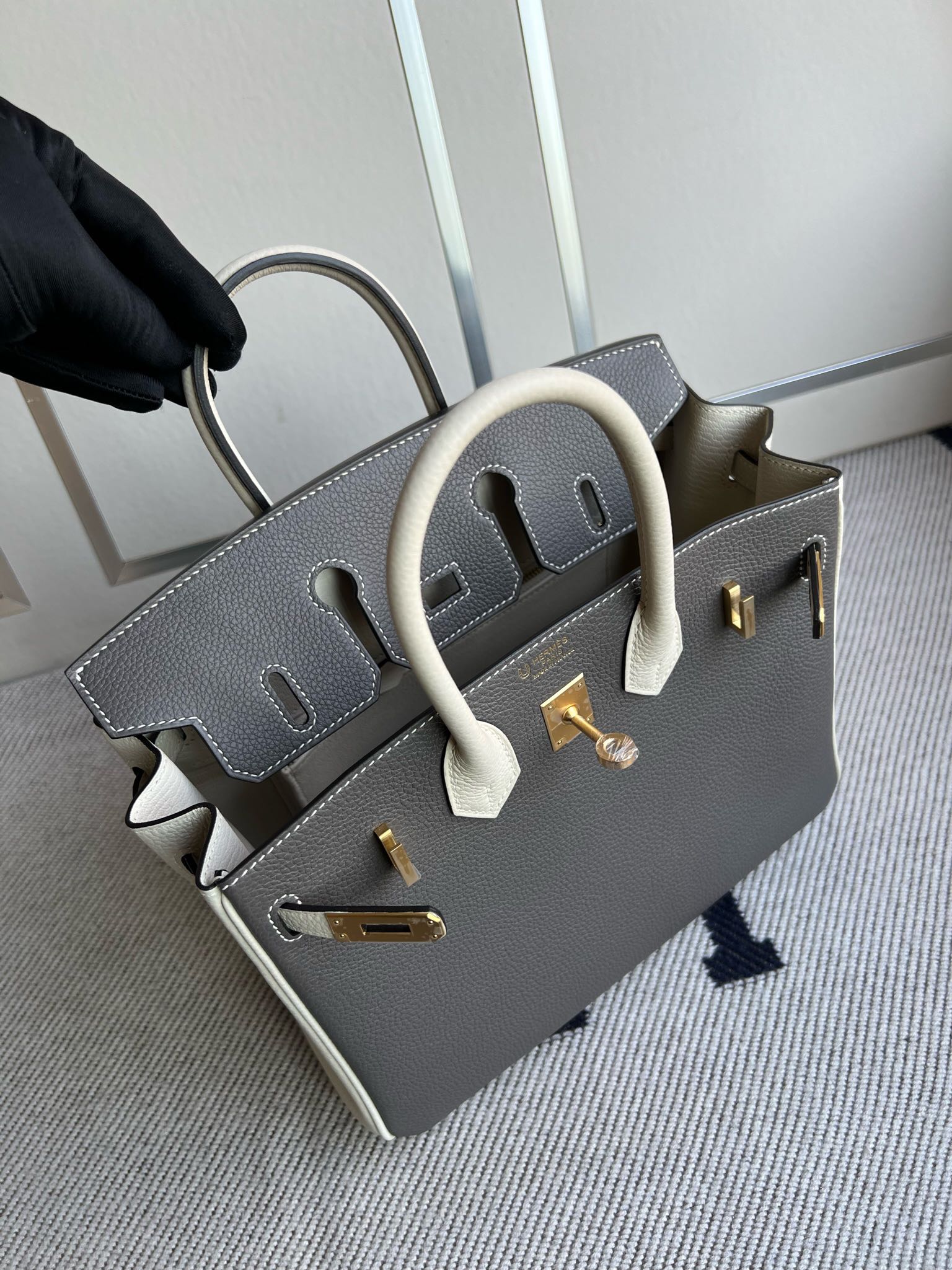 에르메스 반수공 에르메스 버킨백 25 그레이 화이트 금장 엡송  상세 이미지 3