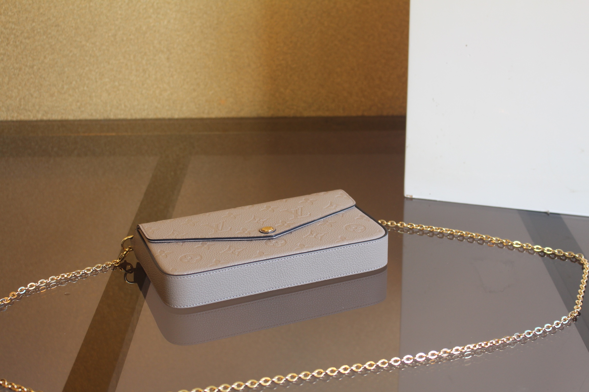 루이비통 루이비통 펠리시 포셰트 베이지 M68697 정품 동일가죽 사용! 상세 이미지 3