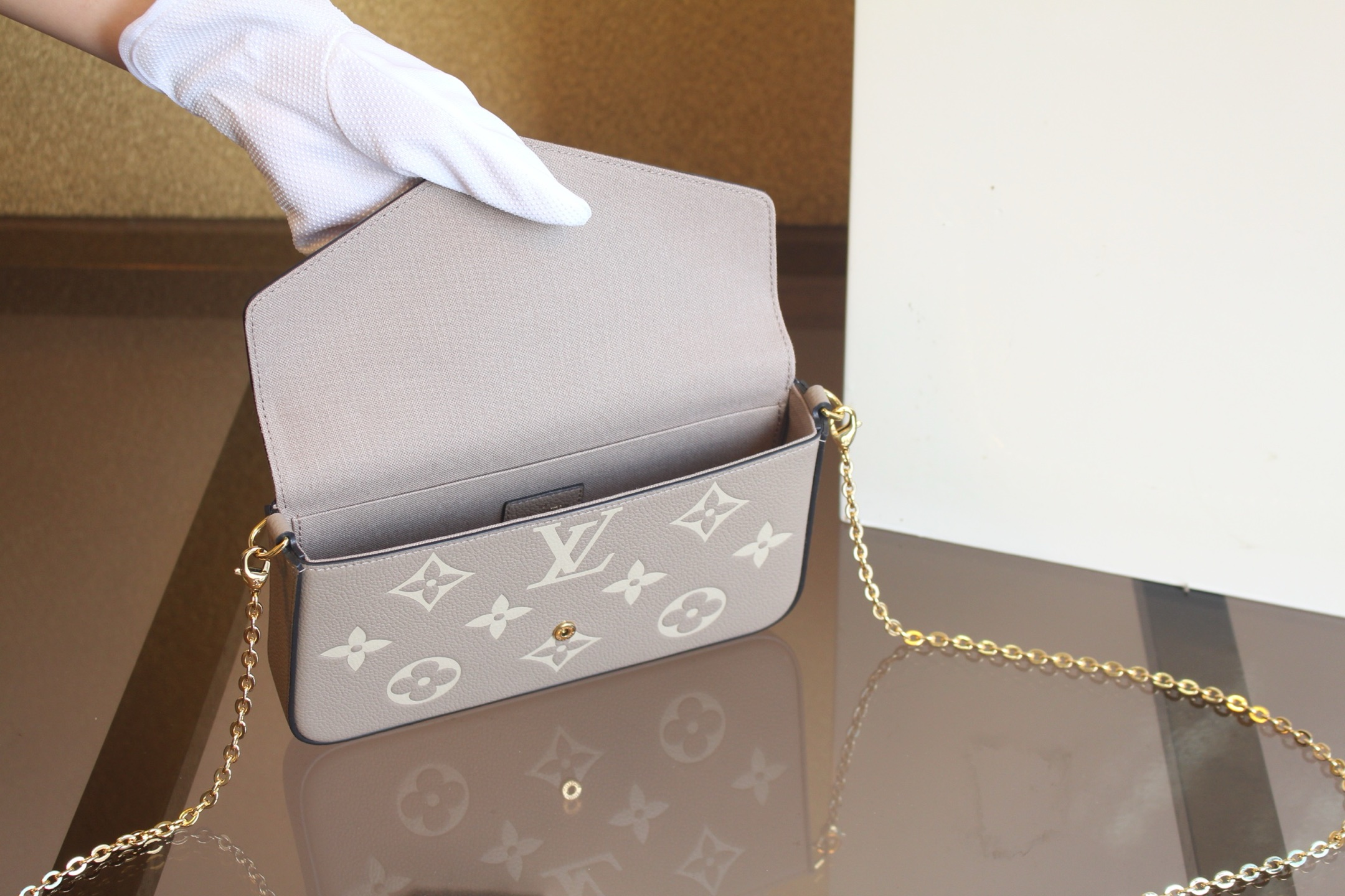 루이비통 루이비통 펠리시 포쉐트 모노그램 앙프렝뜨 M69977 정품 동일가죽 사용! 상세 이미지 4