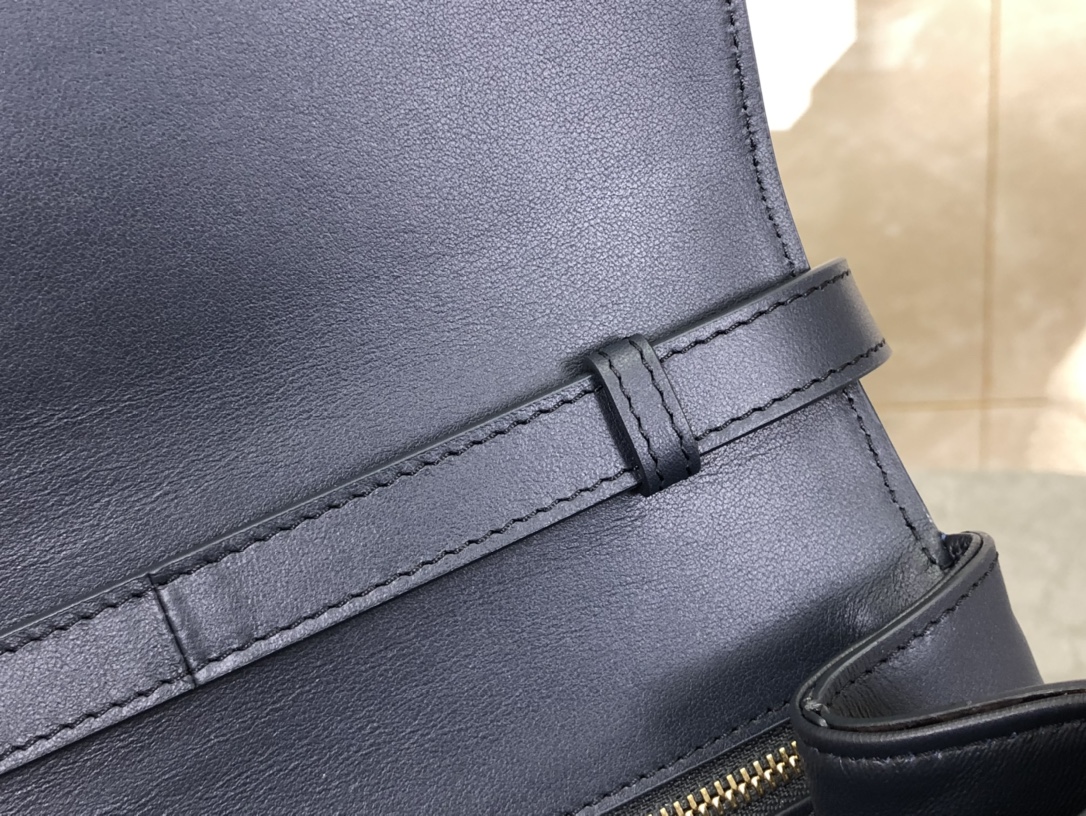 셀린느 셀린느 블랙 타부 미디엄 숄더백 블루 196583 22 x 16 x 7 cm 상세 이미지 16