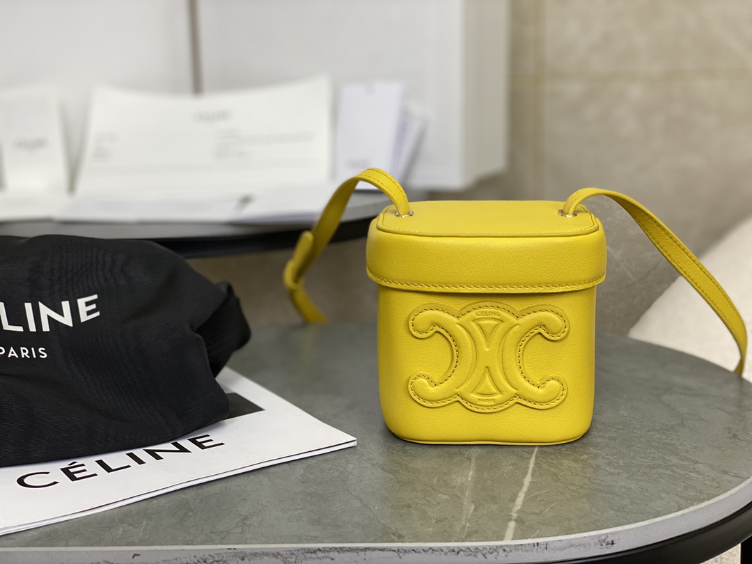 셀린느 셀린느 트리오페 퀴르 스몰 박스 숄더백 옐로우 199263 11 x 11 x 11 cm 상세 이미지 1