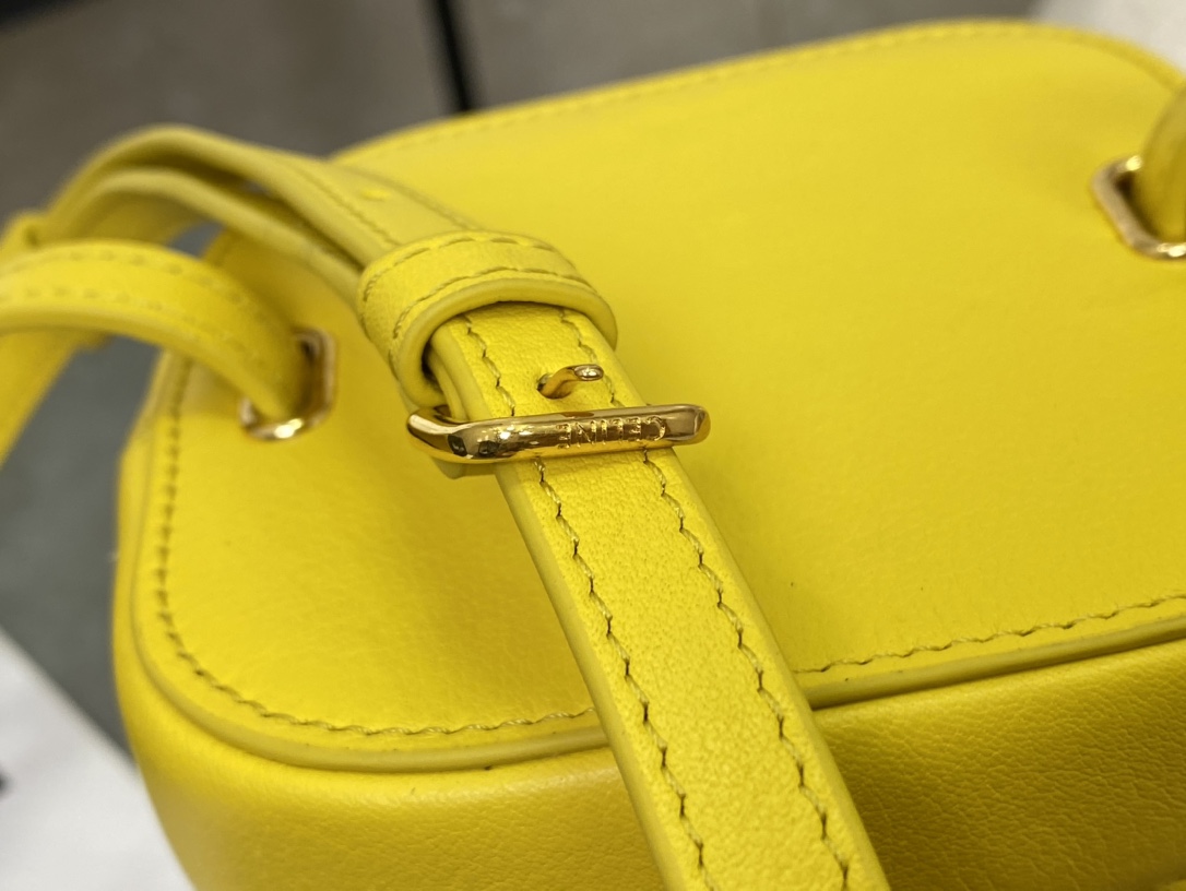 셀린느 셀린느 트리오페 퀴르 스몰 박스 숄더백 옐로우 199263 11 x 11 x 11 cm 상세 이미지 9