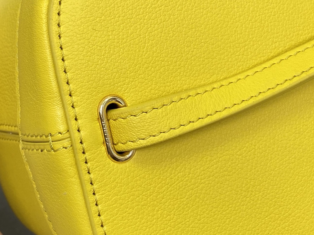 셀린느 셀린느 트리오페 퀴르 스몰 박스 숄더백 옐로우 199263 11 x 11 x 11 cm 상세 이미지 13