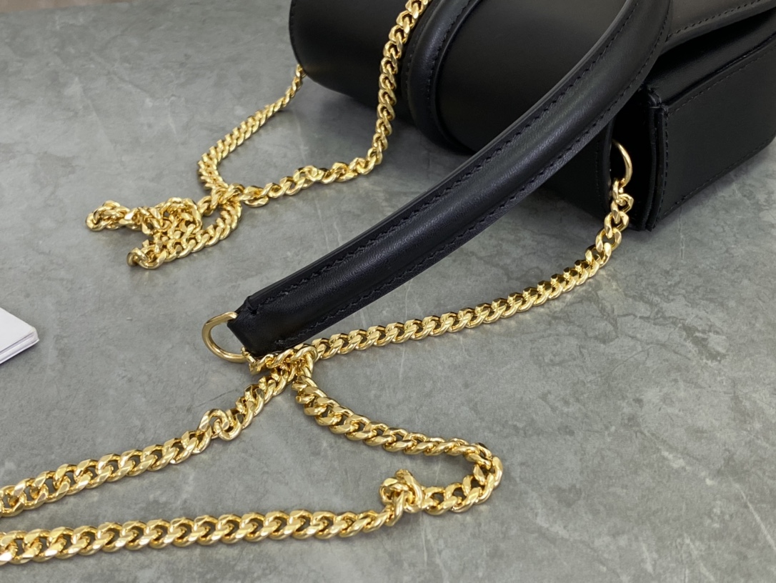 셀린느 셀린느 스몰 월렛 체인백 블랙 10G453 14 x 11 x 5 cm 상세 이미지 13