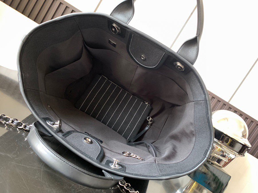 샤넬 지존샵 샤넬 시즌 스트라이프 도빌백 토트 숄더 블랙 투톤 A66941  상세 이미지 7