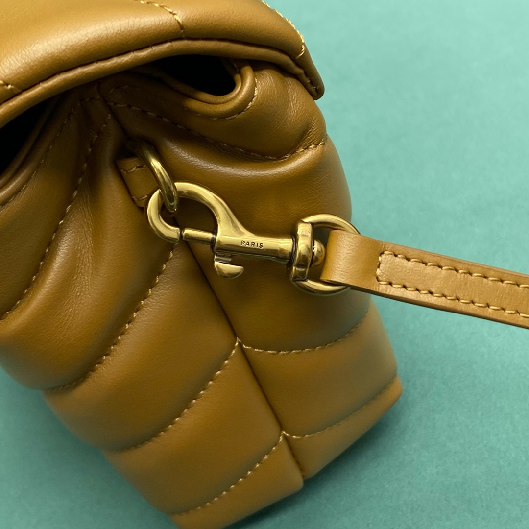 생로랑 생로랑 모노그램 루루 토이 숄더백 브라운 금장 467072 Size : 20 x 6 x 15 cm 상세 이미지 9