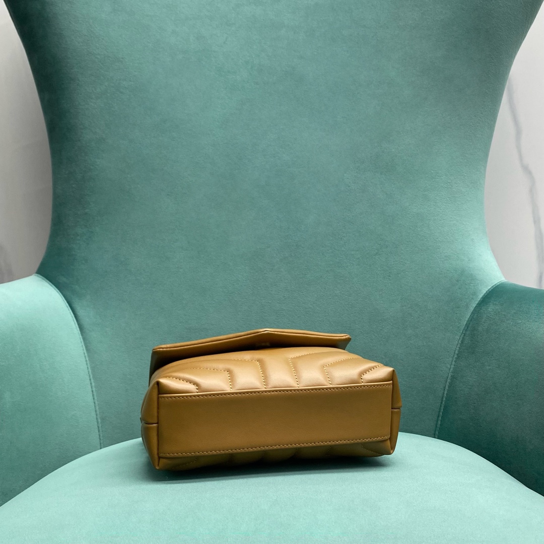 생로랑 생로랑 모노그램 루루 토이 숄더백 브라운 금장 467072 Size : 20 x 6 x 15 cm 상세 이미지 11