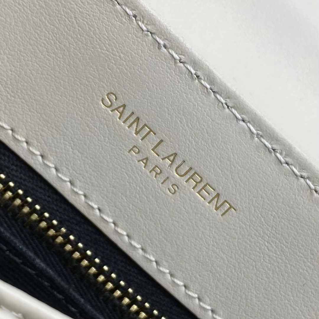 생로랑 생로랑 모노그램 루루 토이 숄더백 화이트 금장 467072 Size : 20 x 6 x 15 cm 상세 이미지 4