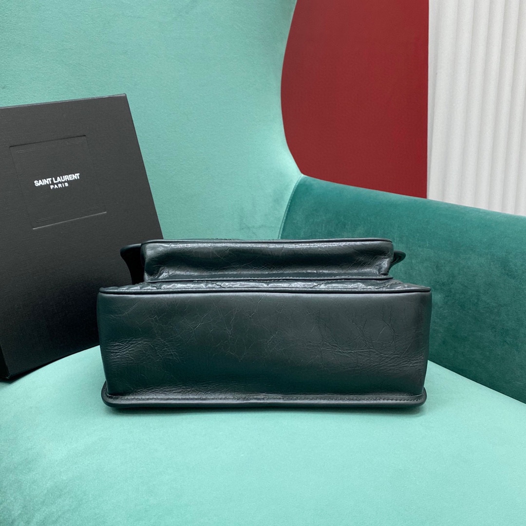 생로랑 공장 생로랑 여성 니키 미디움 체인 숄더백 다크 그린 498894 Size :  28 x 14 x 20 cm 상세 이미지 9