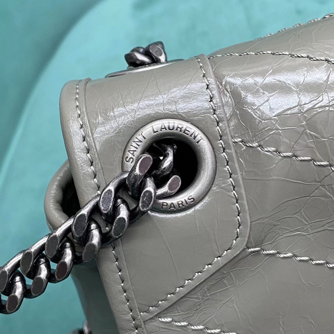 생로랑 공장 생로랑 여성 니키 미디움 체인 숄더백 올리브 498894 Size :  28 x 14 x 20 cm 상세 이미지 6