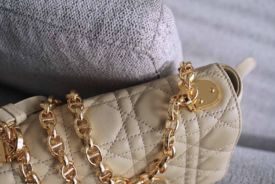 디올 엔젤 공장 디올 카로 백 베이지 서플 까나쥬 송아지 가죽 사이즈 20cm 상세 이미지 2