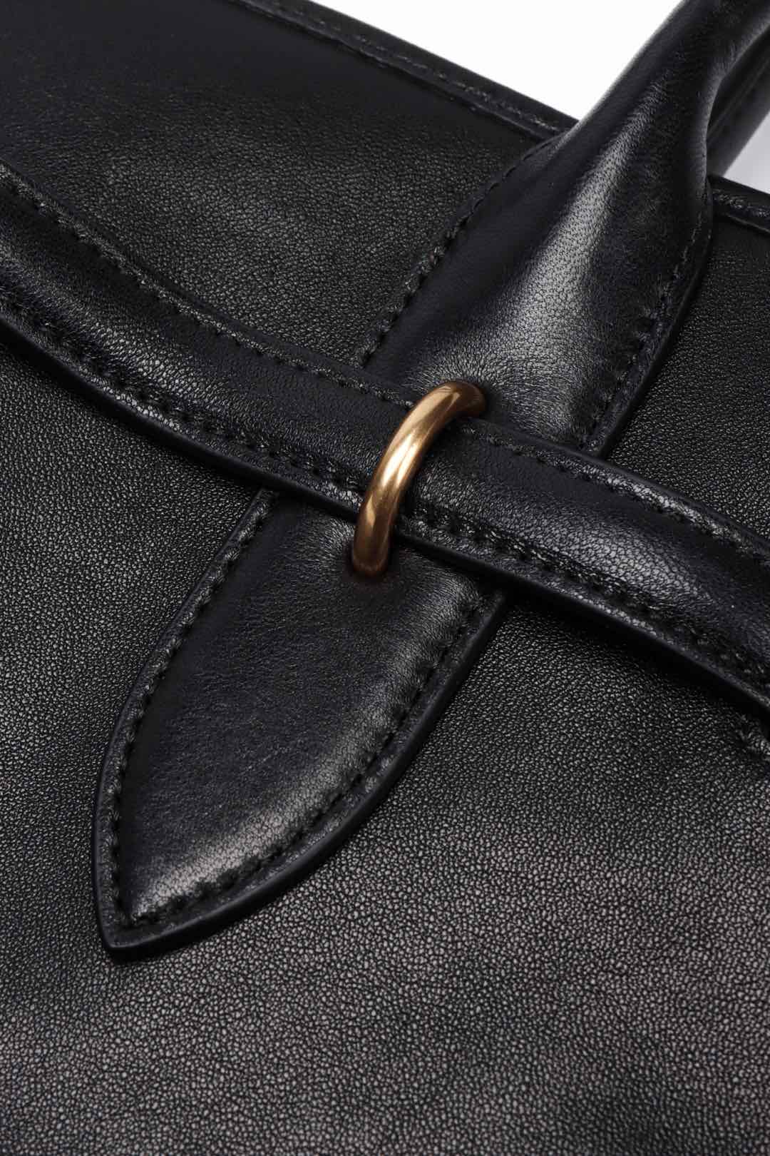미우미우 미우미우 가죽 탑 핸들백 블랙 사이즈 31cm*40cm*13cm 상세 이미지 15