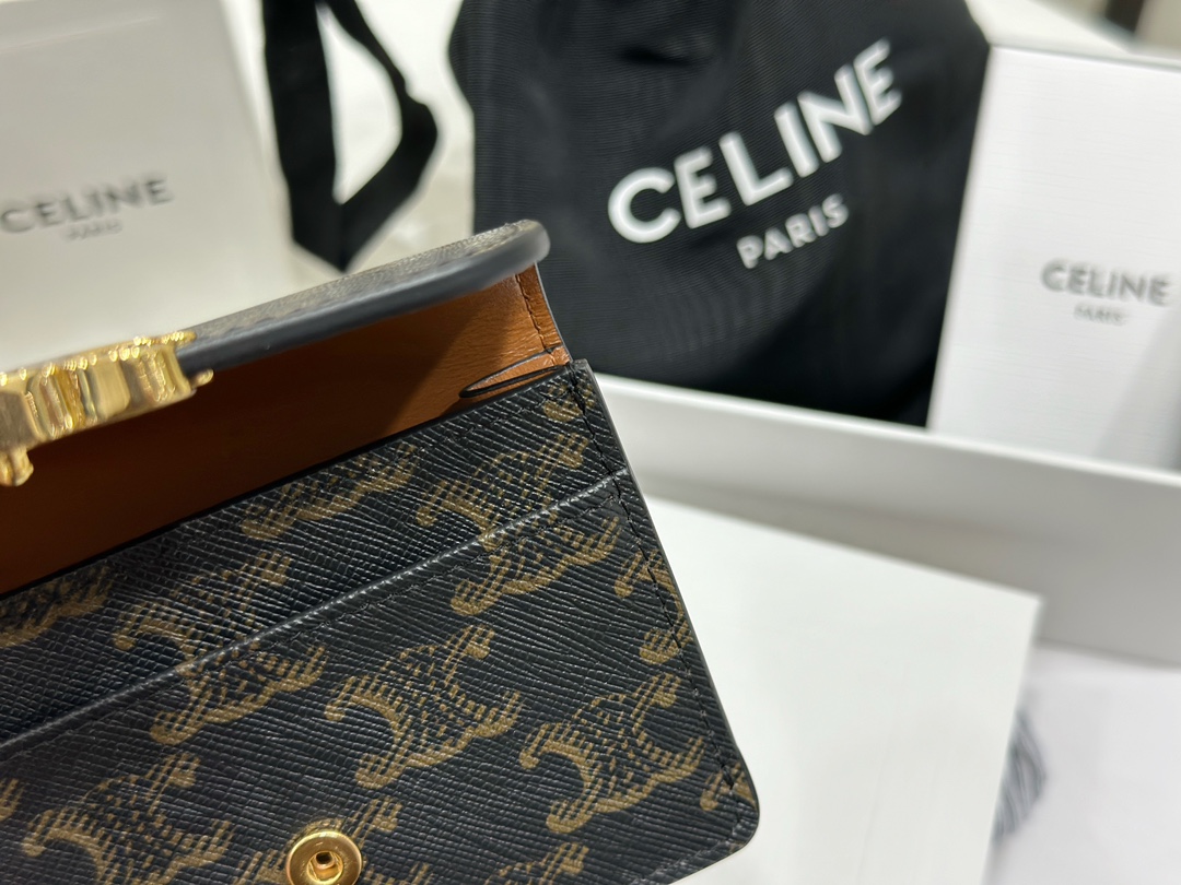 셀린느 셀린느 샤이니 플랩 카드 지갑 탄 101582 10 x 7.5 x 2 cm 상세 이미지 10