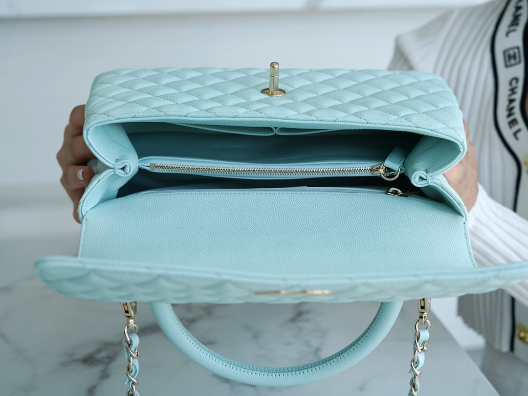 샤넬 팬더샵 샤넬 23P 코코 핸들 탑 핸들백 미디움 티파니 블루 금장 사이즈 29cm 상세 이미지 4