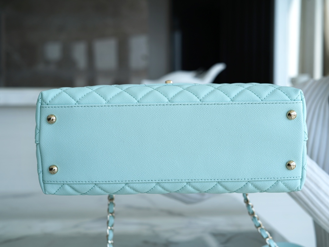 샤넬 팬더샵 샤넬 23P 코코 핸들 탑 핸들백 미디움 티파니 블루 금장 사이즈 29cm 상세 이미지 8