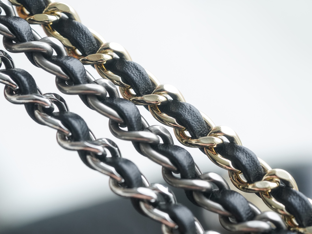 샤넬 팬더샵 샤넬 가브리엘 백팩 라지 블랙 사이즈 24.5cm 상세 이미지 17