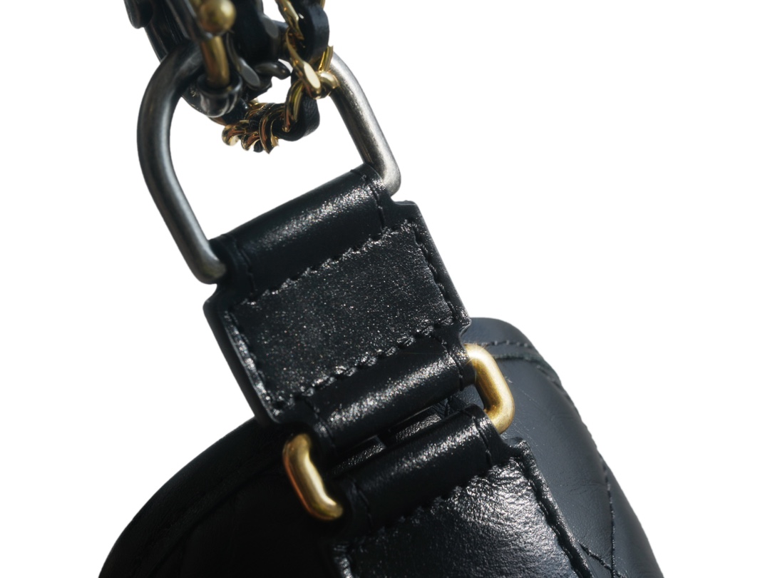 샤넬 팬더샵 샤넬 클래식 가브리엘 호보 백 미디엄 블랙 사이즈 25cm 상세 이미지 13