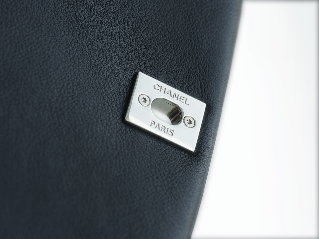 샤넬 팬더샵 샤넬 23C 라지 듀마 백 블랙 사이즈 25×22×18cm 상세 이미지 13