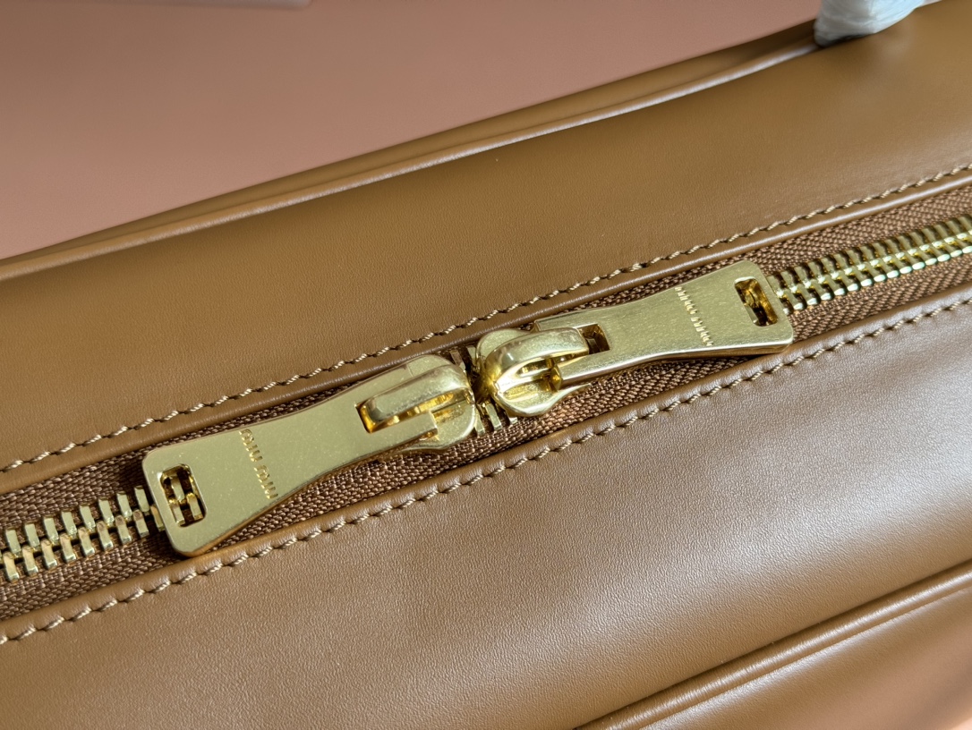 미우미우 미우미우 BEAU 레더 토트백 라이트 브라운 5bb117 W34×H23×D10cm 상세 이미지 7