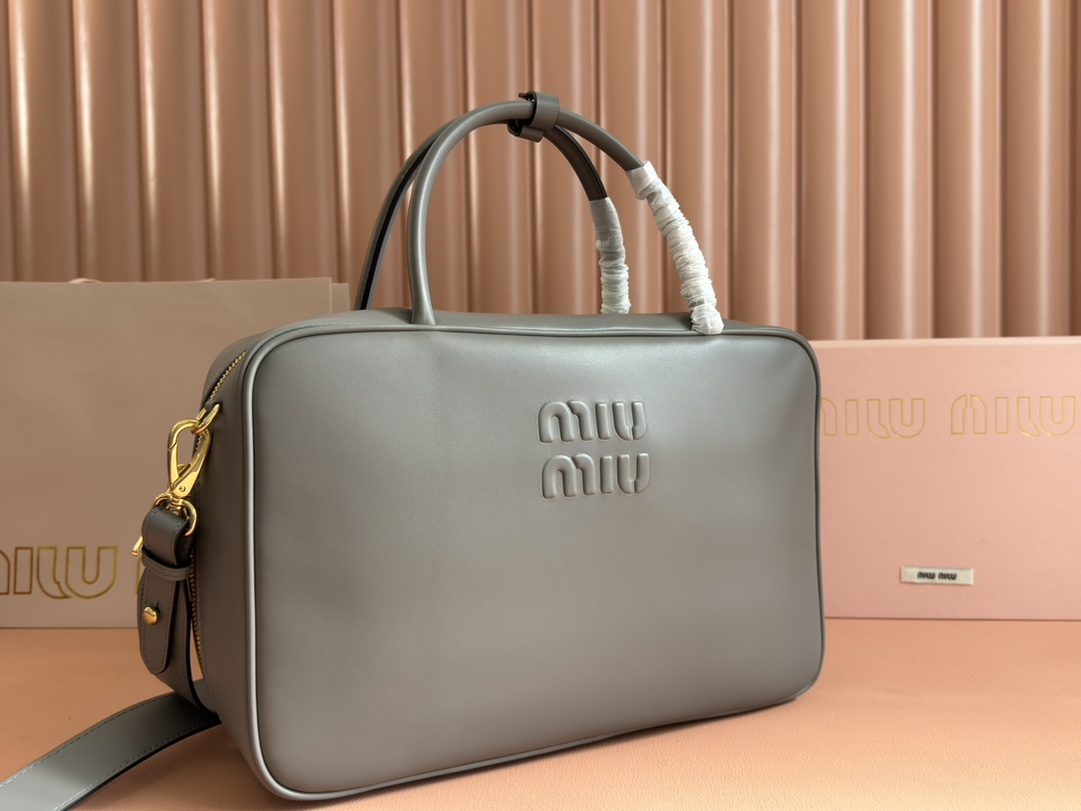 미우미우 미우미우 BEAU 레더 토트백 그레이 5bb117 W34×H23×D10cm 상세 이미지 1