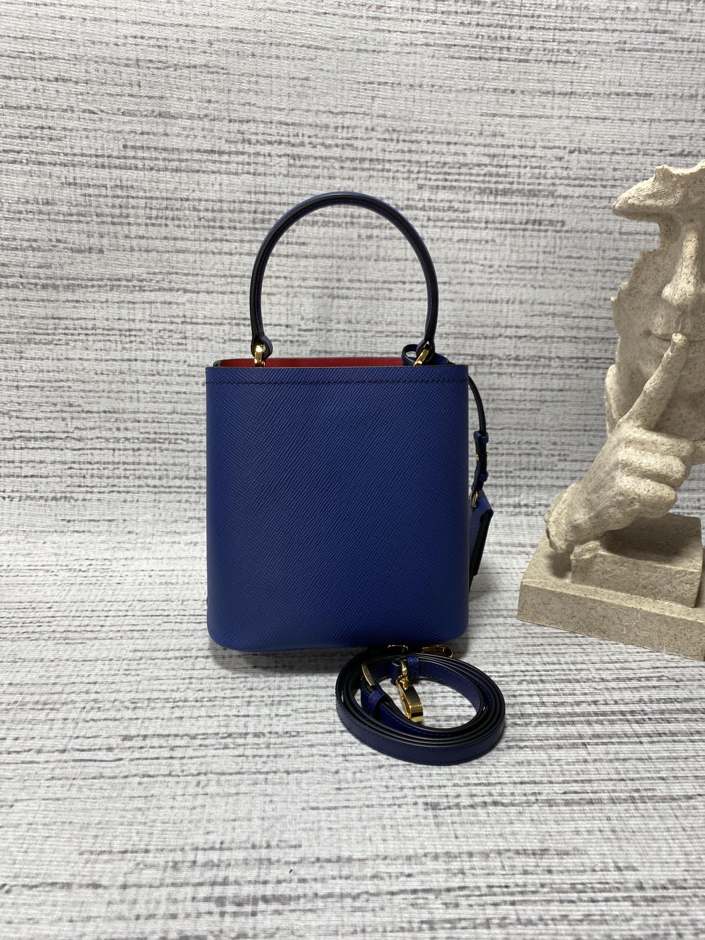 프라다 프라다 사피아노 파니에 두블레 스몰 토트 숄더백 네이비 1BA217 18×8.5×11cm 상세 이미지 4