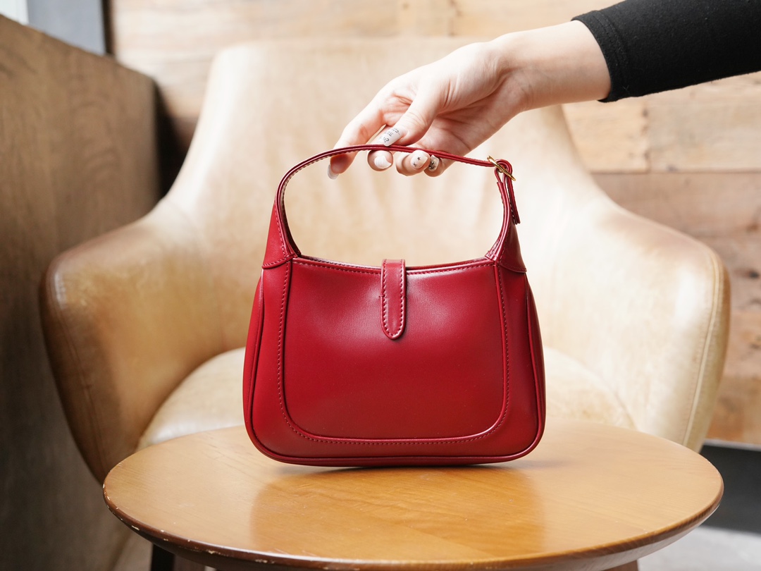 구찌 구찌 재키 숄더백 미니 레드 레더 636709 사이즈 19*13*3cm 상세 이미지 5