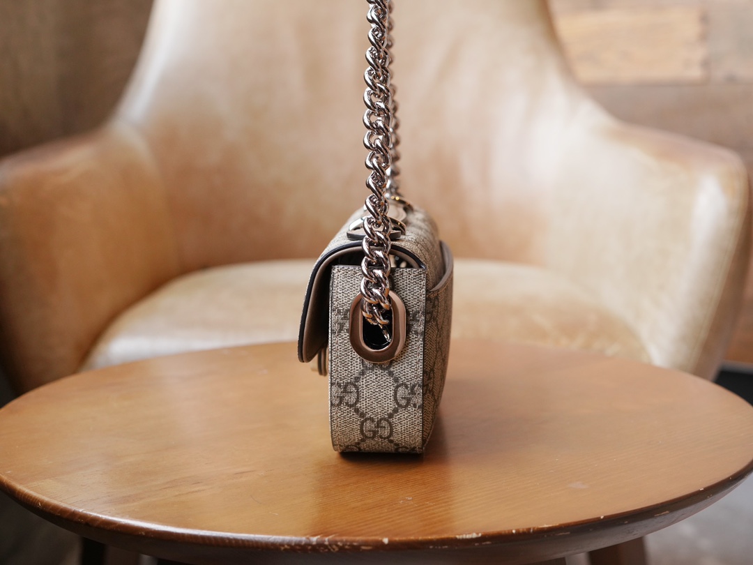 구찌 구찌 쁘띠 GG 미니백 760194 92TIG 9770 사이즈 10*18.5*4cm 상세 이미지 5