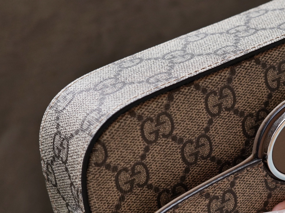 구찌 구찌 쁘띠 GG 미니백 760194 92TIG 9770 사이즈 10*18.5*4cm 상세 이미지 15