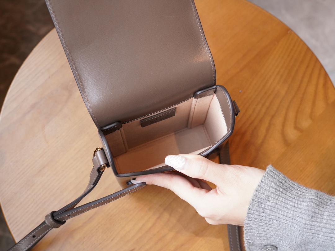 구찌 구찌 홀스빗 1955 미니백 브라운 625615 사이즈 11.5*17*4cm 상세 이미지 9