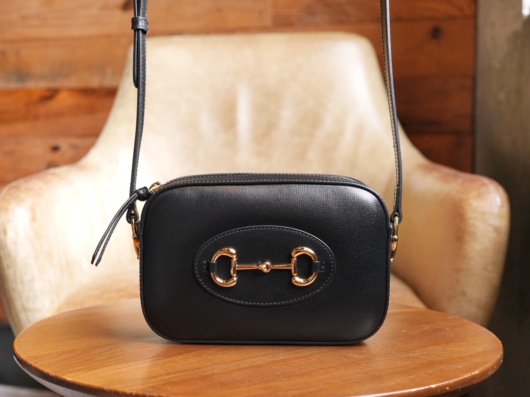 구찌 구찌 홀스빗 1955 크로스 숄더백 블랙 레더 760196 사이즈 20*13*6cm 상세 이미지 2