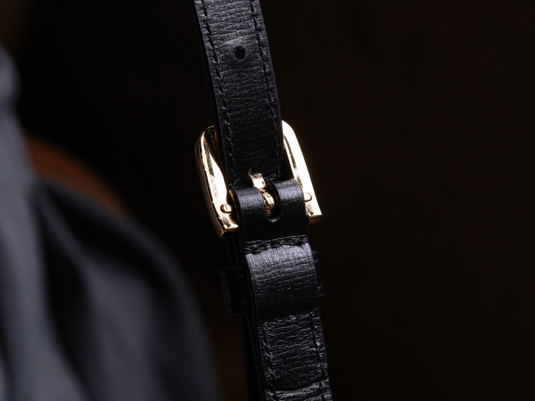 구찌 구찌 홀스빗 1955 크로스 숄더백 블랙 레더 760196 사이즈 20*13*6cm 상세 이미지 11