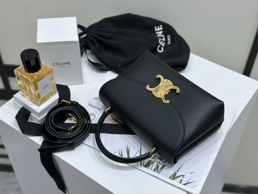 셀린느 셀린느 틴 니노백 샤이니 블랙 숄더백 118113 20 x 13 x 8 cm 상세 이미지 6