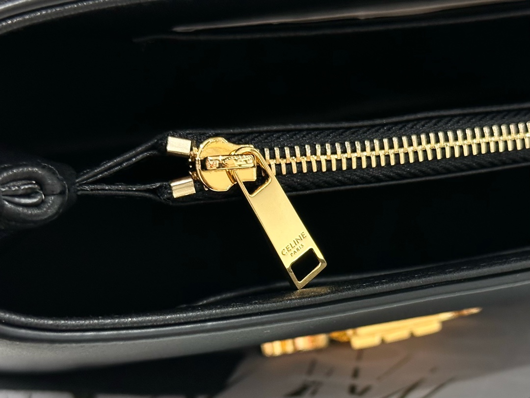 셀린느 셀린느 틴 니노백 샤이니 블랙 숄더백 118113 20 x 13 x 8 cm 상세 이미지 11