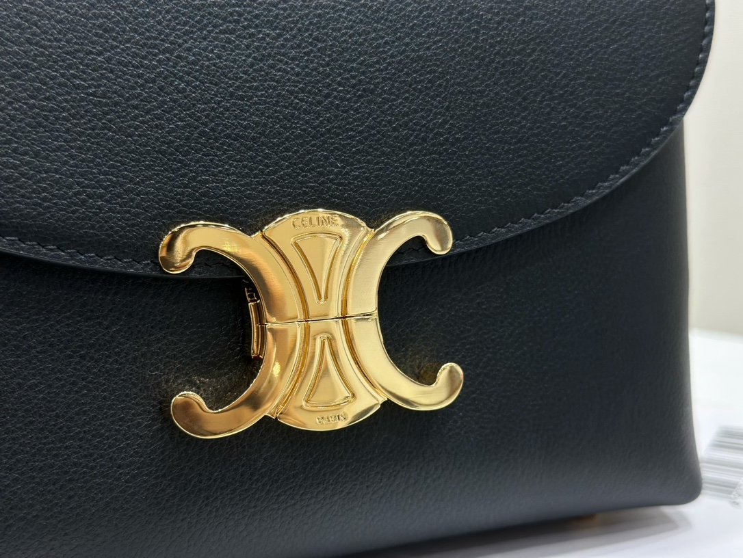 셀린느 셀린느 틴 니노백 샤이니 블랙 숄더백 118113 20 x 13 x 8 cm 상세 이미지 13