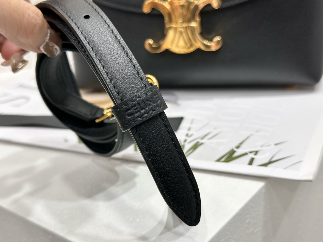 셀린느 셀린느 틴 니노백 샤이니 블랙 숄더백 118113 20 x 13 x 8 cm 상세 이미지 16