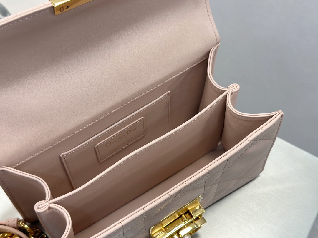 디올 디올 미니 앙쥬 백 매크로까나쥬 핑크 20 x 5 x 12 cm 상세 이미지 10