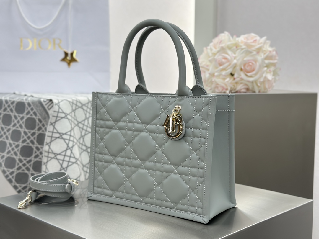 디올 디올 스몰 북 토트백 매크로까나쥬 그레이 26.5 x 21 x 14 cm 상세 이미지 3