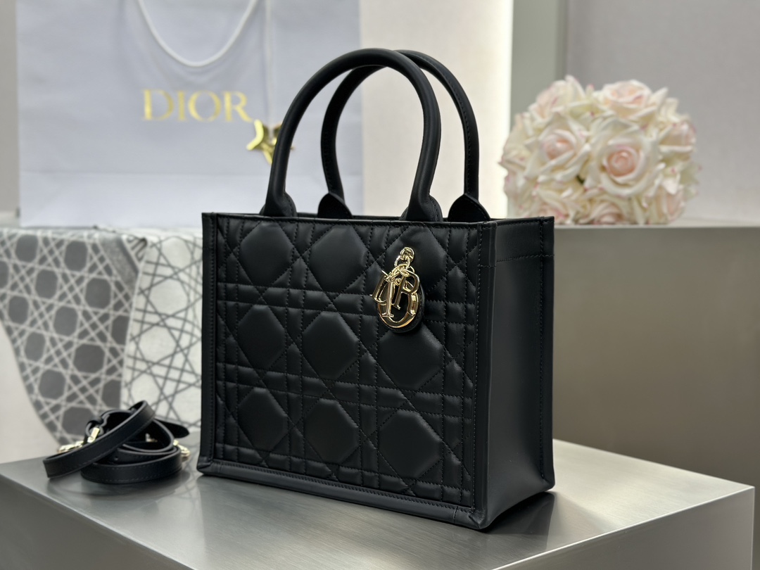 디올 디올 스몰 북 토트백 매크로까나쥬 블랙 26.5 x 21 x 14 cm 상세 이미지 3