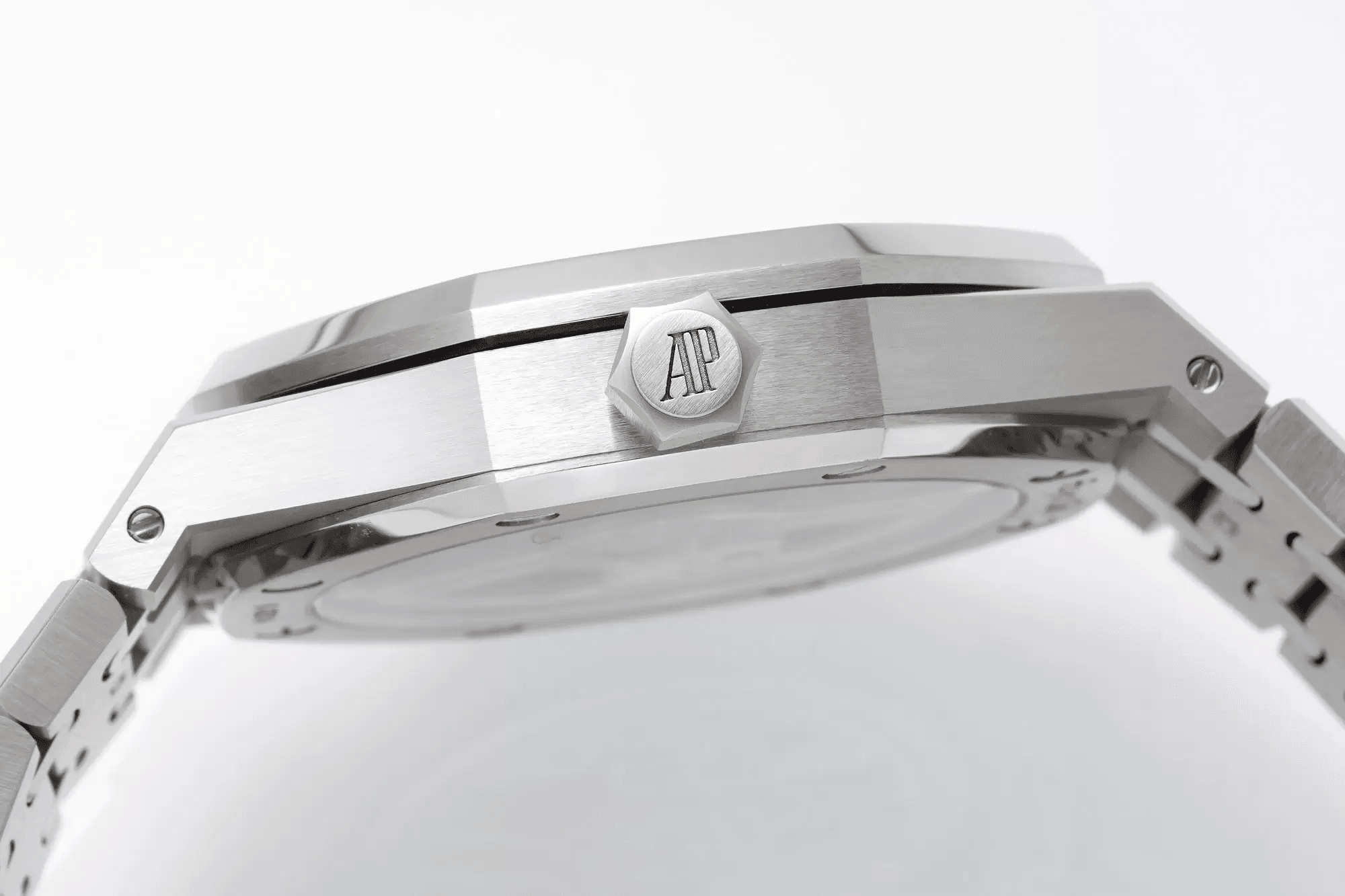 오데마피게 APS공장 오데마피게 로얄오크 50주년 한정판 블랙 다이얼 41mm 15510 cal.4302무브먼트, 두께 10.4mm 상세 이미지 4