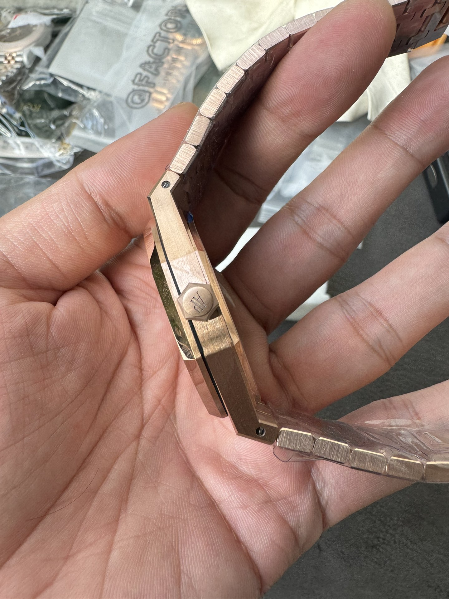 오데마피게 THB 공장 오데마피게 로열오크 더블 밸런스 휠 오픈워크 금통 15407OR.OO.1220OR.01 cal.3120무브먼트 상세 이미지 6